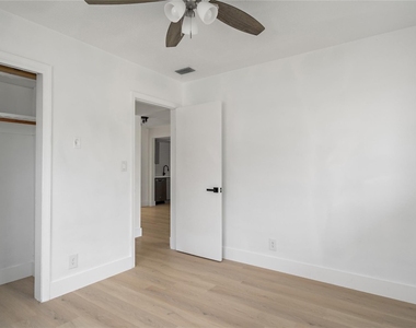 4510 Nw 49th Drive - Photo Thumbnail 26