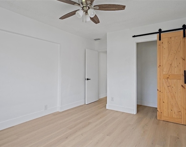 4510 Nw 49th Drive - Photo Thumbnail 15