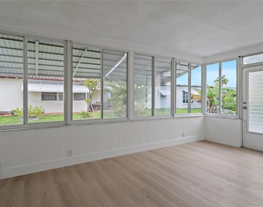 4510 Nw 49th Drive - Photo Thumbnail 16