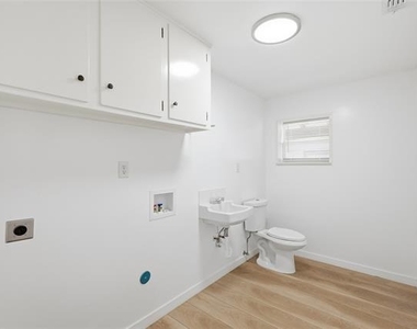 10830 Cotillion Drive - Photo Thumbnail 15