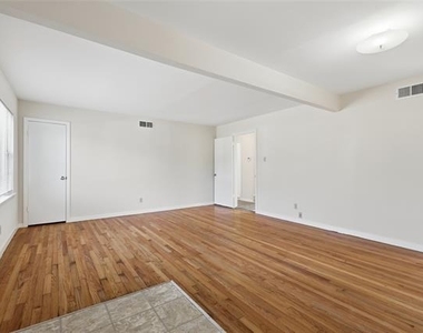 10830 Cotillion Drive - Photo Thumbnail 3