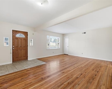 10830 Cotillion Drive - Photo Thumbnail 2