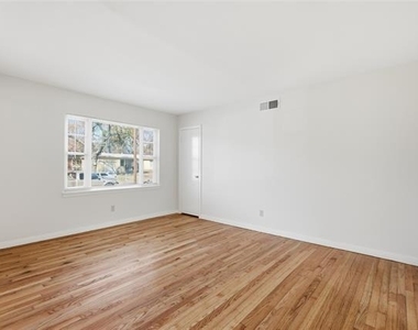 10830 Cotillion Drive - Photo Thumbnail 4