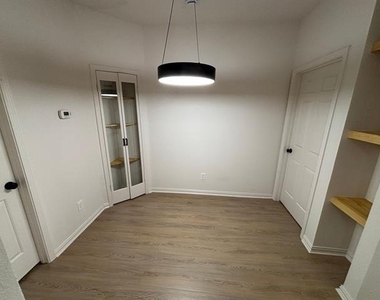 4800 W Lovers Lane - Photo Thumbnail 3