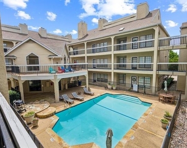 4800 W Lovers Lane - Photo Thumbnail 20