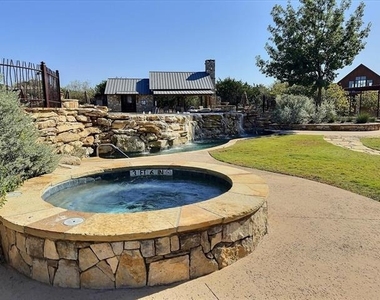 1653 Scenic Drive - Photo Thumbnail 34