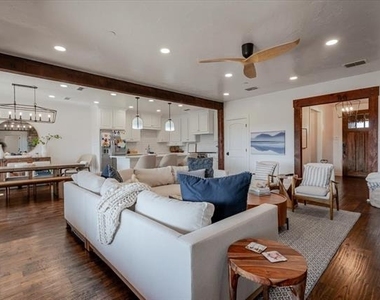 1653 Scenic Drive - Photo Thumbnail 16