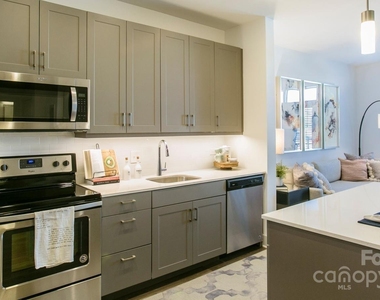 145 New Bern Street - Photo Thumbnail 32