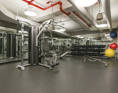 222 East 39th Street - Photo Thumbnail 7