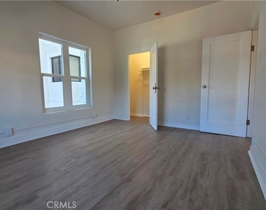 3804 W Sunset Blvd. - Photo Thumbnail 10