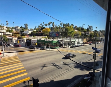 3804 W Sunset Blvd. - Photo Thumbnail 8