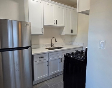 3804 W Sunset Blvd. - Photo Thumbnail 7