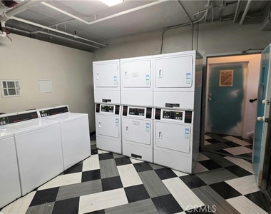 3804 W Sunset Blvd. - Photo Thumbnail 15