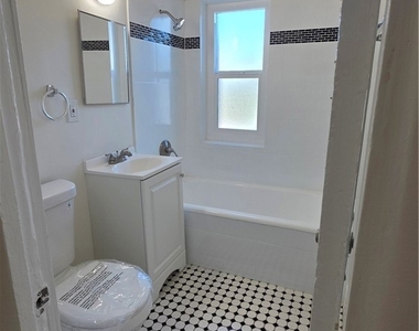 3804 W Sunset Blvd. - Photo Thumbnail 9