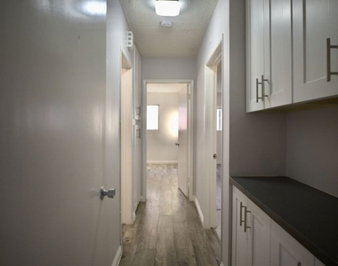 1033 6th Street - Photo Thumbnail 16