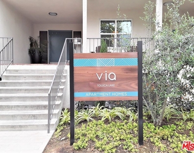 11230 Camarillo Street - Photo Thumbnail 14