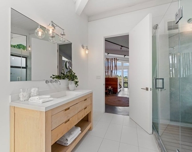 23701 Harbor Vista Drive - Photo Thumbnail 20