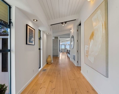 23701 Harbor Vista Drive - Photo Thumbnail 16
