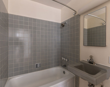 1233 Barry Avenue - Photo Thumbnail 9