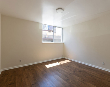1233 Barry Avenue - Photo Thumbnail 12