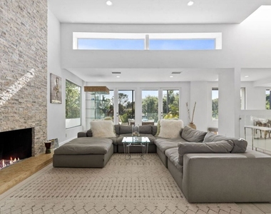 641 Walther Way - Photo Thumbnail 8