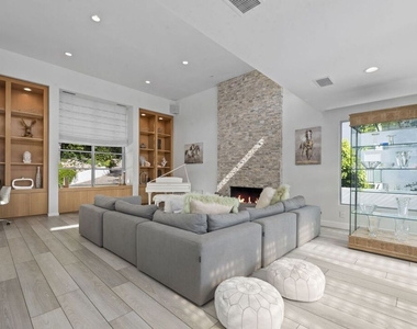 641 Walther Way - Photo Thumbnail 9