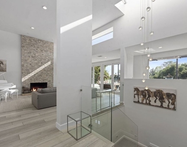 641 Walther Way - Photo Thumbnail 5