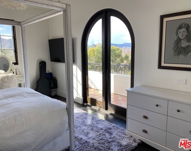 5861 Ridgebrook Drive - Photo Thumbnail 26
