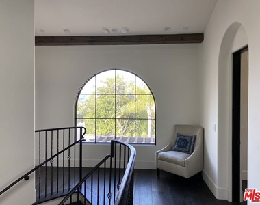 5861 Ridgebrook Drive - Photo Thumbnail 18