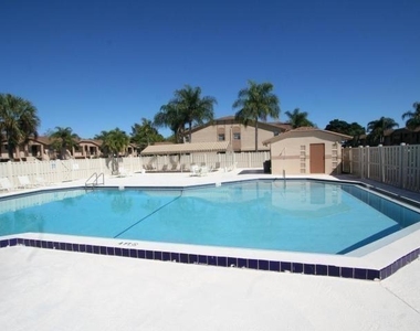 9466 Boca Cove Circle - Photo Thumbnail 19