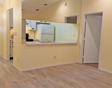 9466 Boca Cove Circle - Photo Thumbnail 10