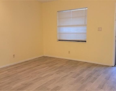 9466 Boca Cove Circle - Photo Thumbnail 1