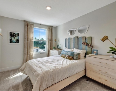 608 Waters Edge Lane - Photo Thumbnail 16