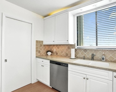 300 Ocean Trail Way - Photo Thumbnail 19