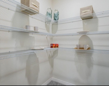 12276 Nettuno Way - Photo Thumbnail 4