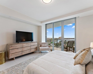 3100 N Ocean Drive - Photo Thumbnail 18