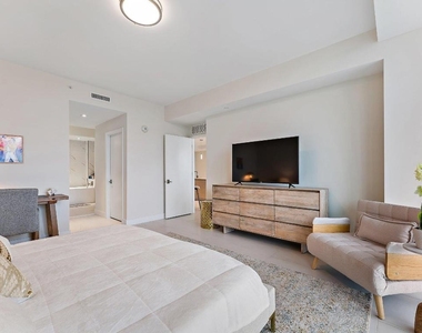 3100 N Ocean Drive - Photo Thumbnail 19