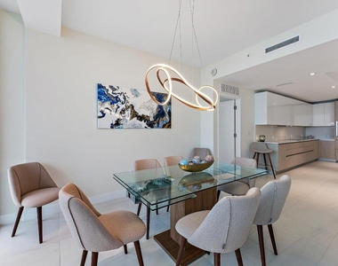 3100 N Ocean Drive - Photo Thumbnail 11