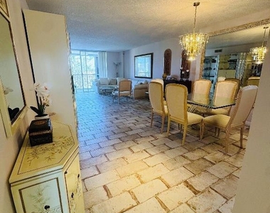 4735 Lucerne Lakes Boulevard - Photo Thumbnail 3