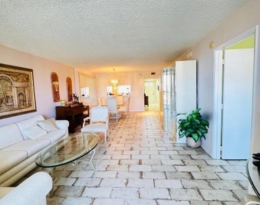 4735 Lucerne Lakes Boulevard - Photo Thumbnail 1