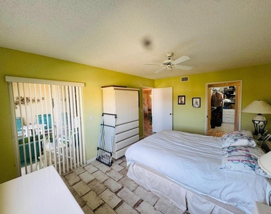 4735 Lucerne Lakes Boulevard - Photo Thumbnail 5