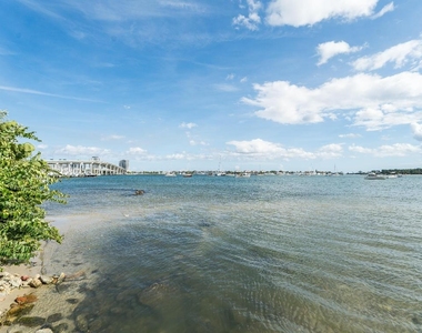300 E 24th Street - Photo Thumbnail 18