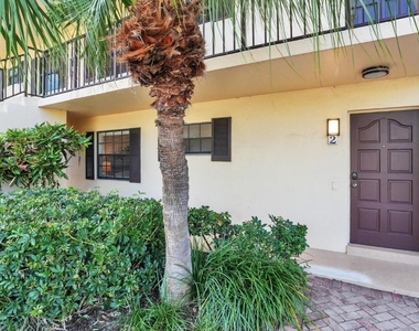 300 Inlet Way - Photo Thumbnail 7