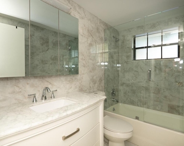 300 Inlet Way - Photo Thumbnail 4