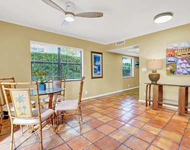 300 Inlet Way - Photo Thumbnail 14