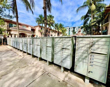 2033 Se 10th Avenue - Photo Thumbnail 23