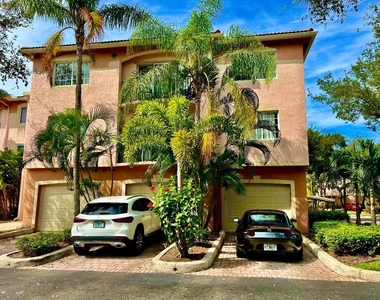 2033 Se 10th Avenue - Photo Thumbnail 24