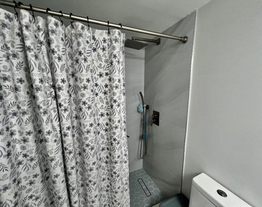 2033 Se 10th Avenue - Photo Thumbnail 20