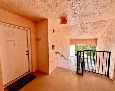 2033 Se 10th Avenue - Photo Thumbnail 25