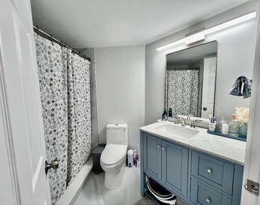 2033 Se 10th Avenue - Photo Thumbnail 5